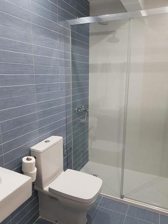 Imagen de la habitación del Hostal Rosi, Laredo. Foto 4