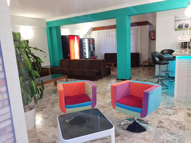 Imagen de los interiores del Hostal Rosi, Laredo. Foto 10