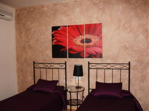 Imagen de la habitación del Hostal Rte. Elena. Foto 9