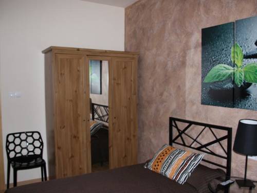 Imagen de la habitación del Hostal Rte. Elena. Foto 10