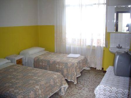 Imagen de la habitación del Hostal Ruano. Foto 6