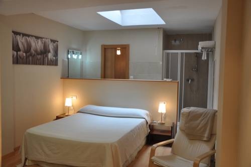 Imagen general del Hostal Ruiz, Soria. Foto 5