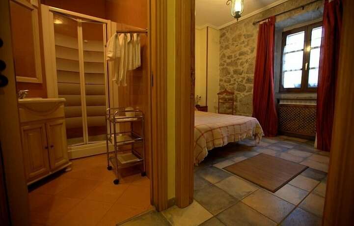Imagen general del Hostal Rural Elosta. Foto 12