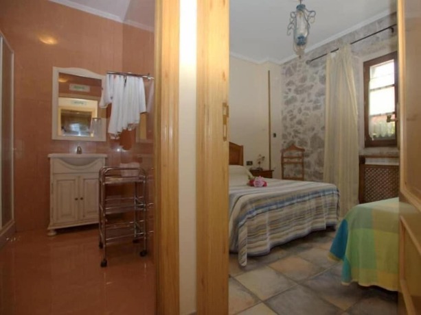 Imagen general del Hostal Rural Elosta. Foto 15