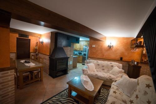 Imagen de los interiores del Hostal Rural Los Telares. Foto 9