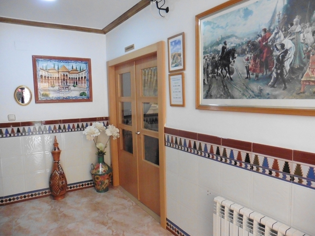 Imagen de los interiores del Hostal Rural Montual. Foto 8