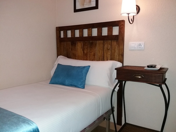 Imagen de la habitación del Hostal Rural Moratin. Foto 6