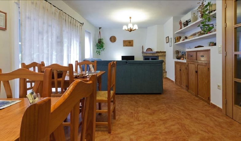 Imagen de los interiores del Hostal Rural Río Mundo. Foto 14