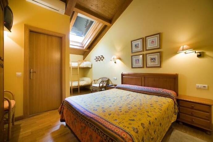 Imagen general del Hostal Rural Salazar. Foto 7