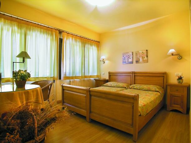 Imagen de la habitación del Hostal Rural Salazar. Foto 18