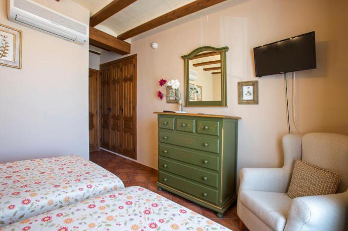 Imagen de la habitación del Hostal Rural Santa B&aacute;rbara. Foto 9
