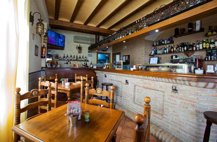 Imagen del bar/restaurante del Hostal Rural Santa B&aacute;rbara. Foto 5
