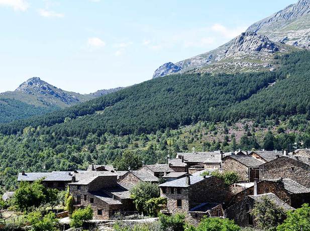 Imagen de los exteriores del Hostal Rural Valverde. Foto 5