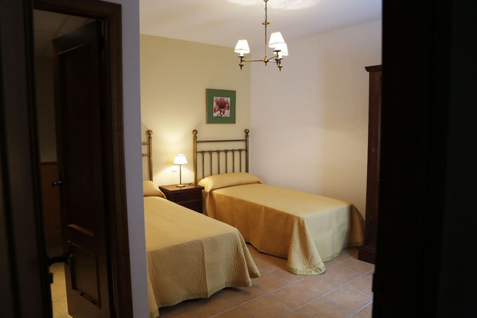 Imagen de la habitación del Hostal Rural Zahara. Foto 5