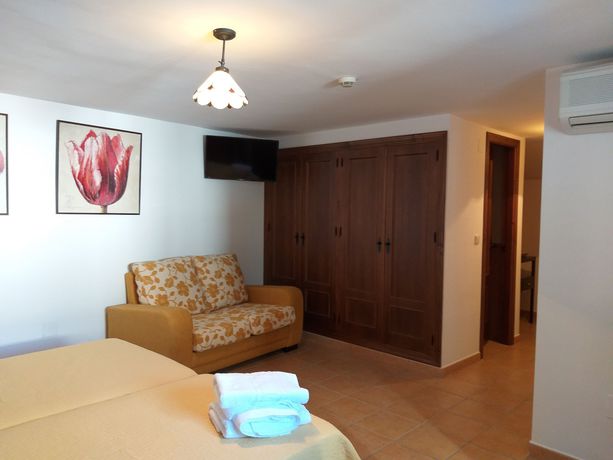 Imagen de la habitación del Hostal Rural Zahara. Foto 9
