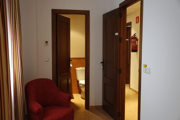 Imagen de la habitación del Hostal Rural Zahara. Foto 10