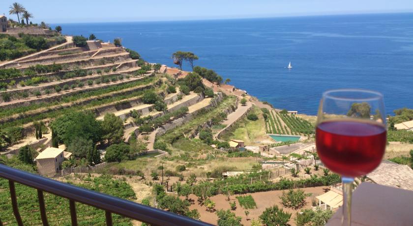 Imagen general del Hostal Sa Baronia. Foto 7