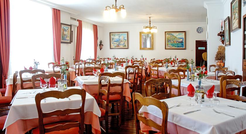 Imagen general del Hostal Sa Baronia. Foto 8