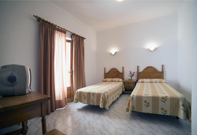 Imagen general del Hostal Sa Rota. Foto 6