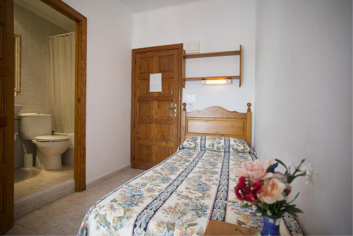 Imagen general del Hostal Sa Rota. Foto 10