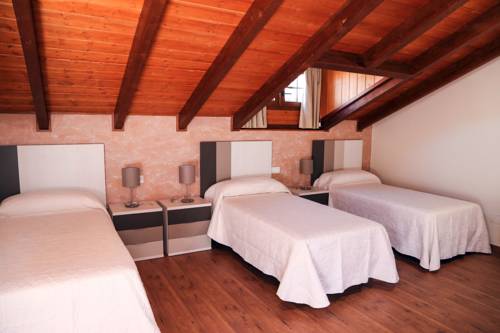 Imagen de la habitación del Hostal Saint James Way. Foto 1