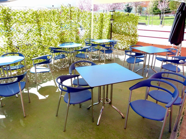 Imagen de los exteriores del Hostal San Andres, Soria. Foto 11