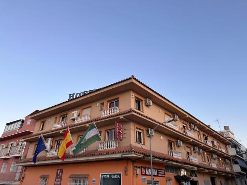 Imagen de los exteriores del Hostal San Felipe, San Pedro. Foto 10