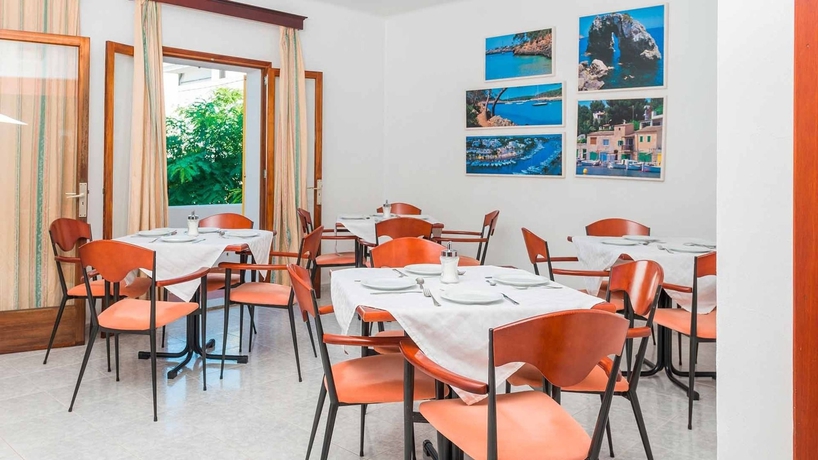 Imagen del bar/restaurante del Hostal San Francisco, Cala d'Or. Foto 3