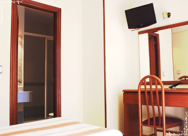 Imagen de la habitación del Hostal San Glorio, Santander. Foto 4