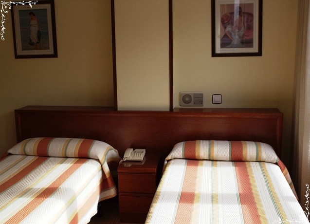 Imagen de la habitación del Hostal San Glorio, Santander. Foto 5