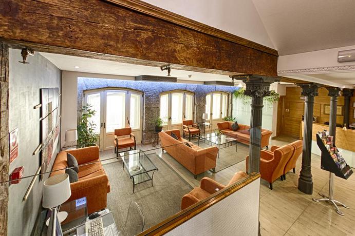 Imagen de los interiores del Hostal San Lorenzo, Gran V&iacute;a. Foto 12