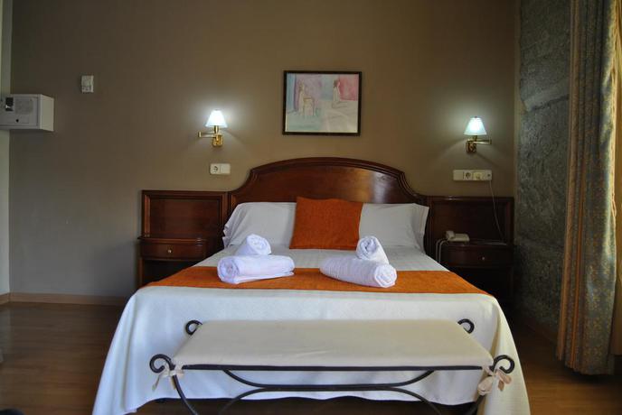 Imagen de la habitación del Hostal San Lorenzo, Gran V&iacute;a. Foto 5