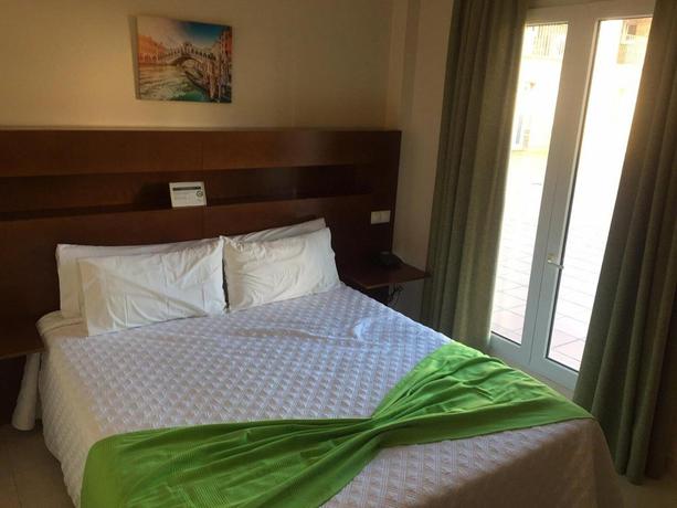 Imagen de la habitación del Hostal San Marcos, San Martín de la Vega. Foto 7