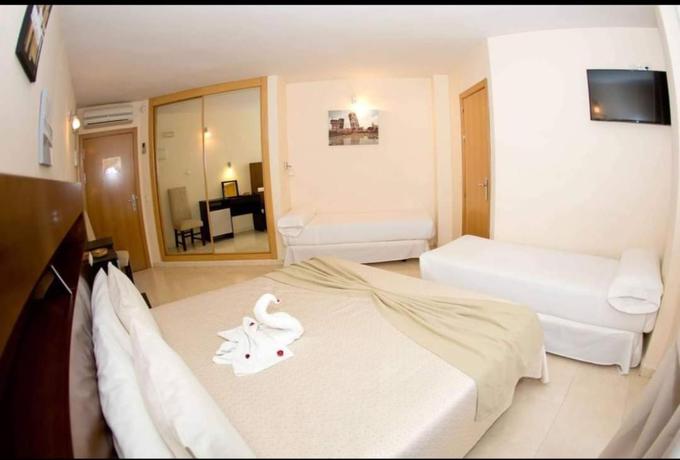 Imagen de la habitación del Hostal San Marcos, San Martín de la Vega. Foto 11