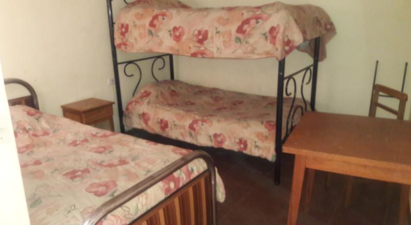 Imagen de la habitación del Hostal San Pedro Velmont. Foto 3