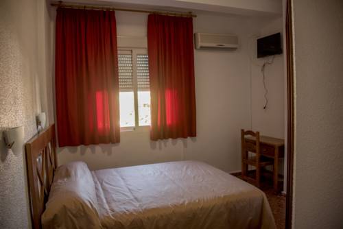 Imagen de la habitación del Hostal San Rafael, Alcolea. Foto 1