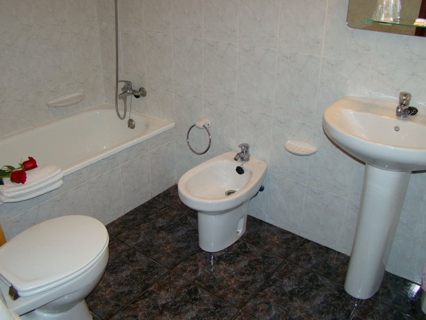 Imagen de la habitación del Hostal San Roque, Portonovo. Foto 14