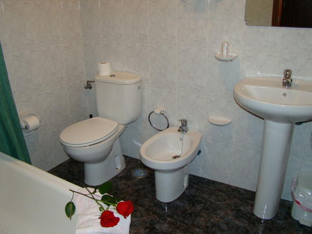 Imagen de la habitación del Hostal San Roque, Portonovo. Foto 16