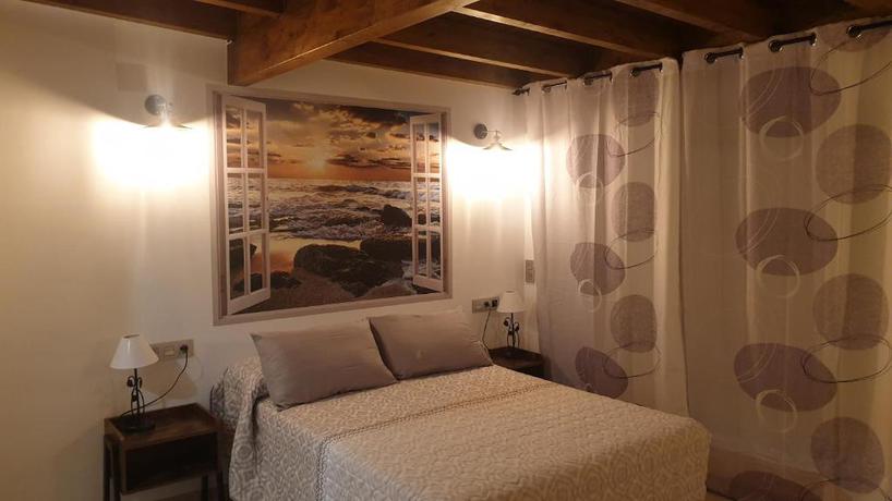 Imagen de la habitación del Hostal San Sebastián Almuñecar. Foto 1
