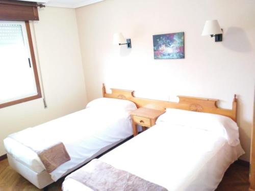 Imagen de la habitación del Hostal San Telmo, Tui. Foto 5