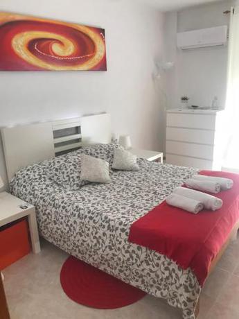 Imagen de la habitación del Hostal Sango Sierra de las Nieves. Foto 2