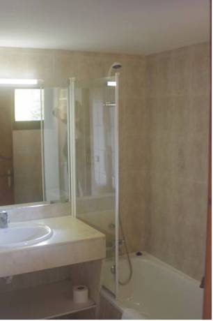 Imagen de la habitación del Hostal Sant Mar&ccedil;al. Foto 7