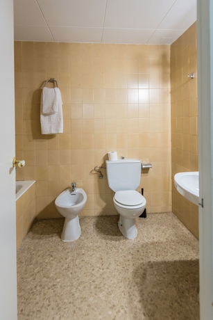 Imagen de la habitación del Hostal Sant Miquel. Foto 11
