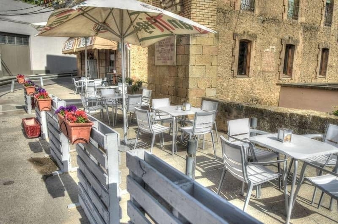 Imagen del bar/restaurante del Hostal Sant Miquel. Foto 3