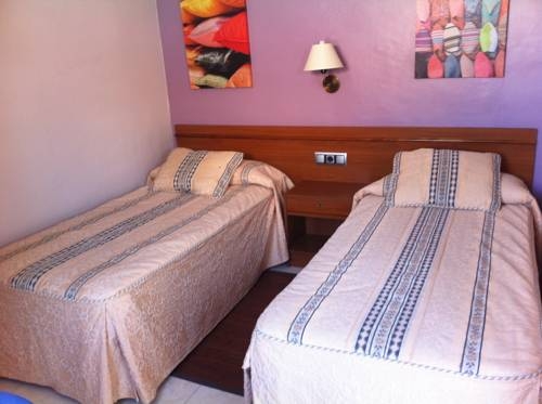 Imagen general del Hostal Sant Pau, EL GUINARDO. Foto 12