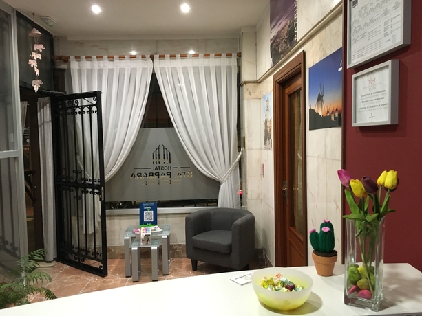 Imagen de los interiores del Hostal Santa Bárbara, Toledo. Foto 12