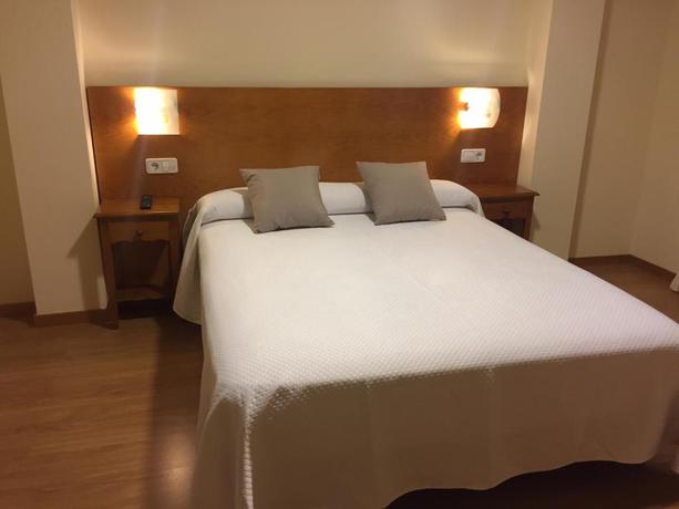 Imagen general del Hostal Santa Baia. Foto 13