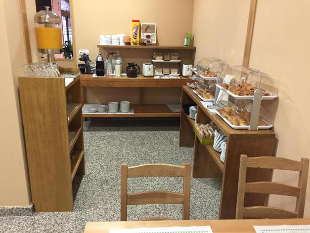 Imagen general del Hostal Santa Baia. Foto 17