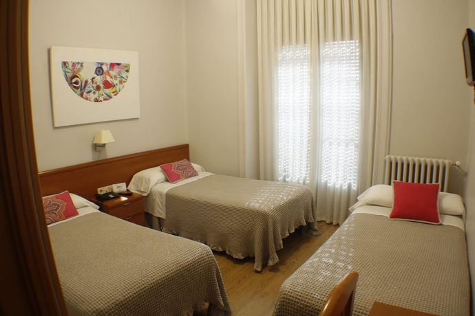 Imagen de la habitación del Hostal Santa Cruz, Plaza Mayor. Foto 14