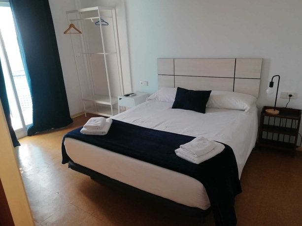 Imagen de la habitación del Hostal Santa Gemma. Foto 9